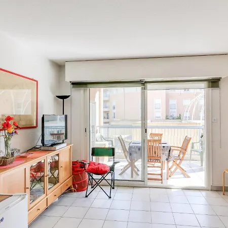 Royal Marine-3 Apartment